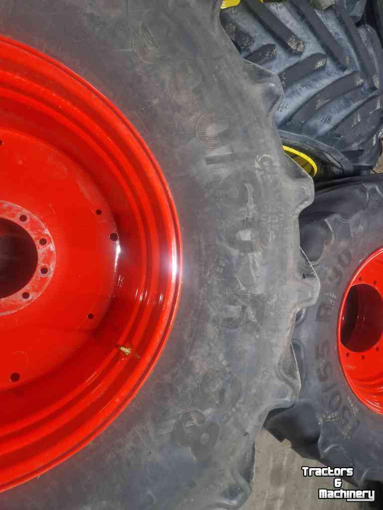 Wheels, Tyres, Rims & Dual spacers Continental 900/60R38 & 750/55R30 SFT op Fendt velg !