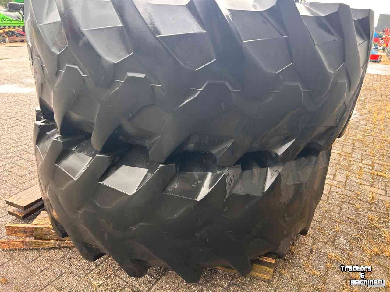 Wheels, Tyres, Rims & Dual spacers Trelleborg 580/70R42 wielen 2 stuks