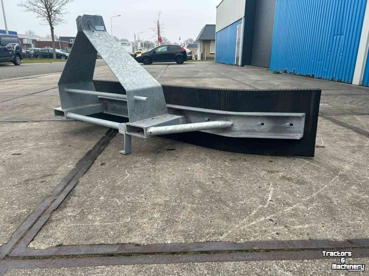 Rubber yard scraper Qmac Rubberschuif RSTL270