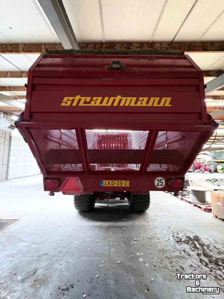 Self-loading wagon Strautmann Giga Vitesse III DO