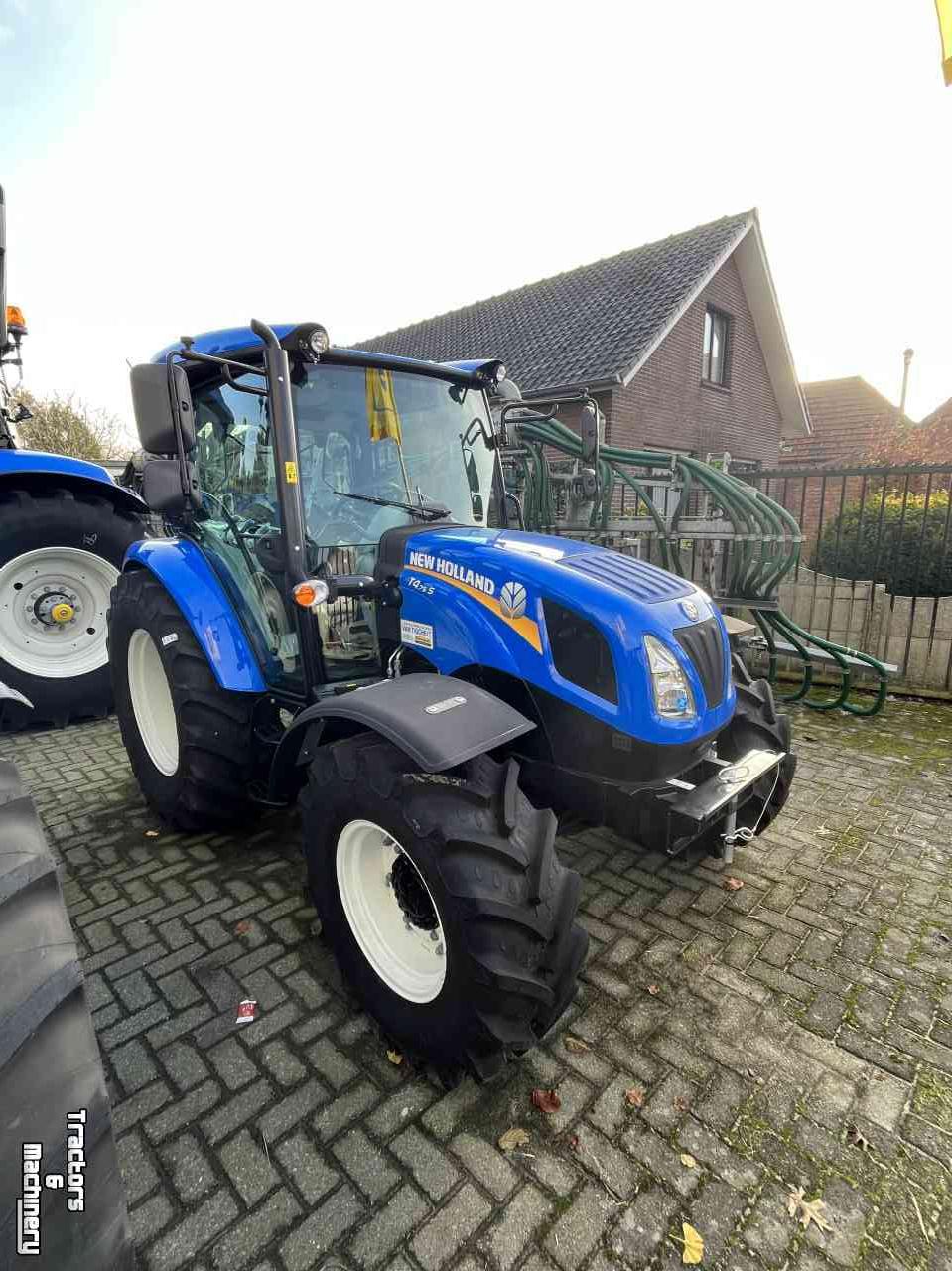 Tractor New Holland T4.75s STAGE V