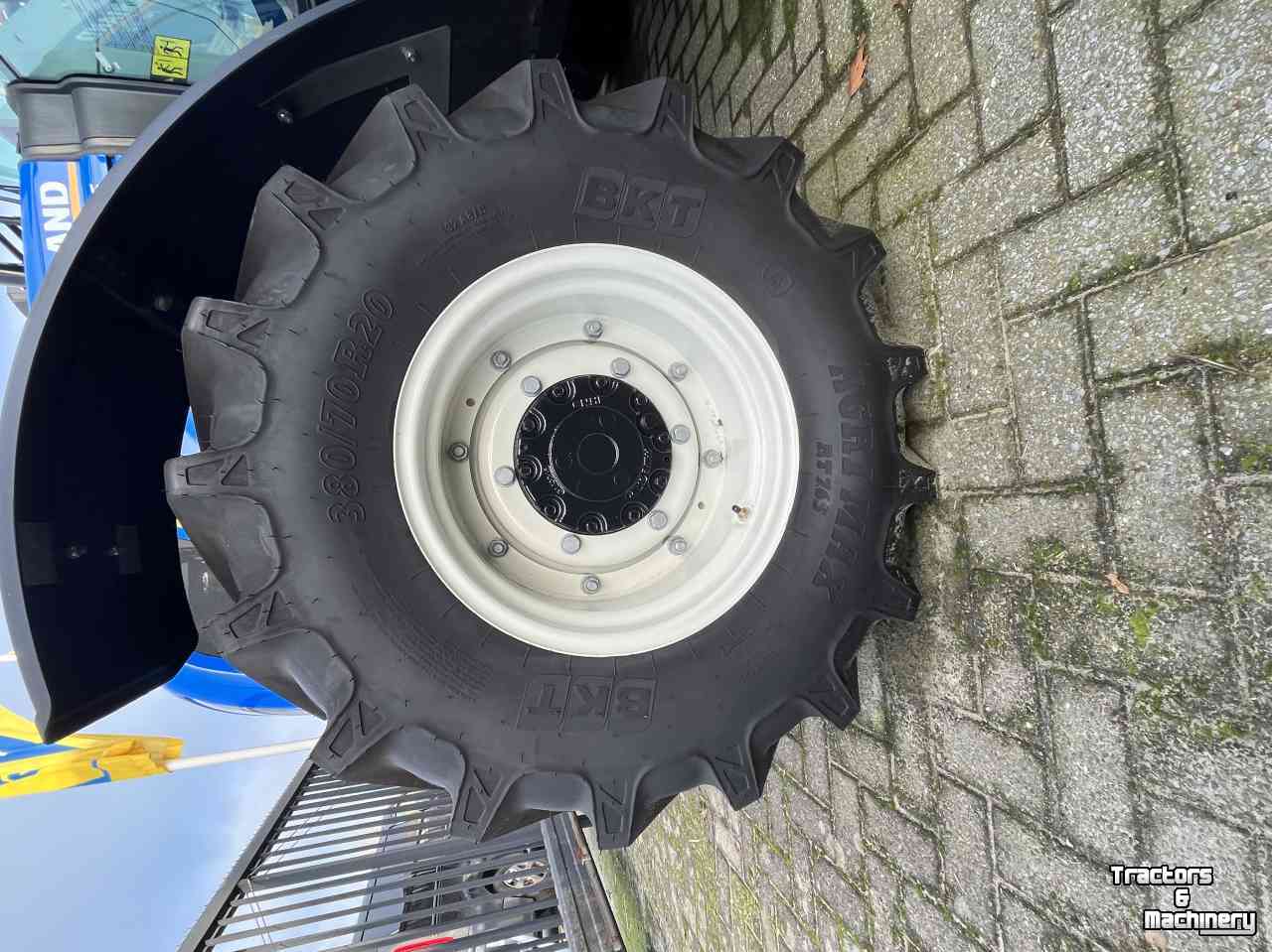 Tractor New Holland T4.75s STAGE V