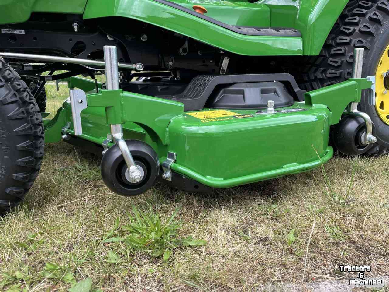 Ride-on mower John Deere X949