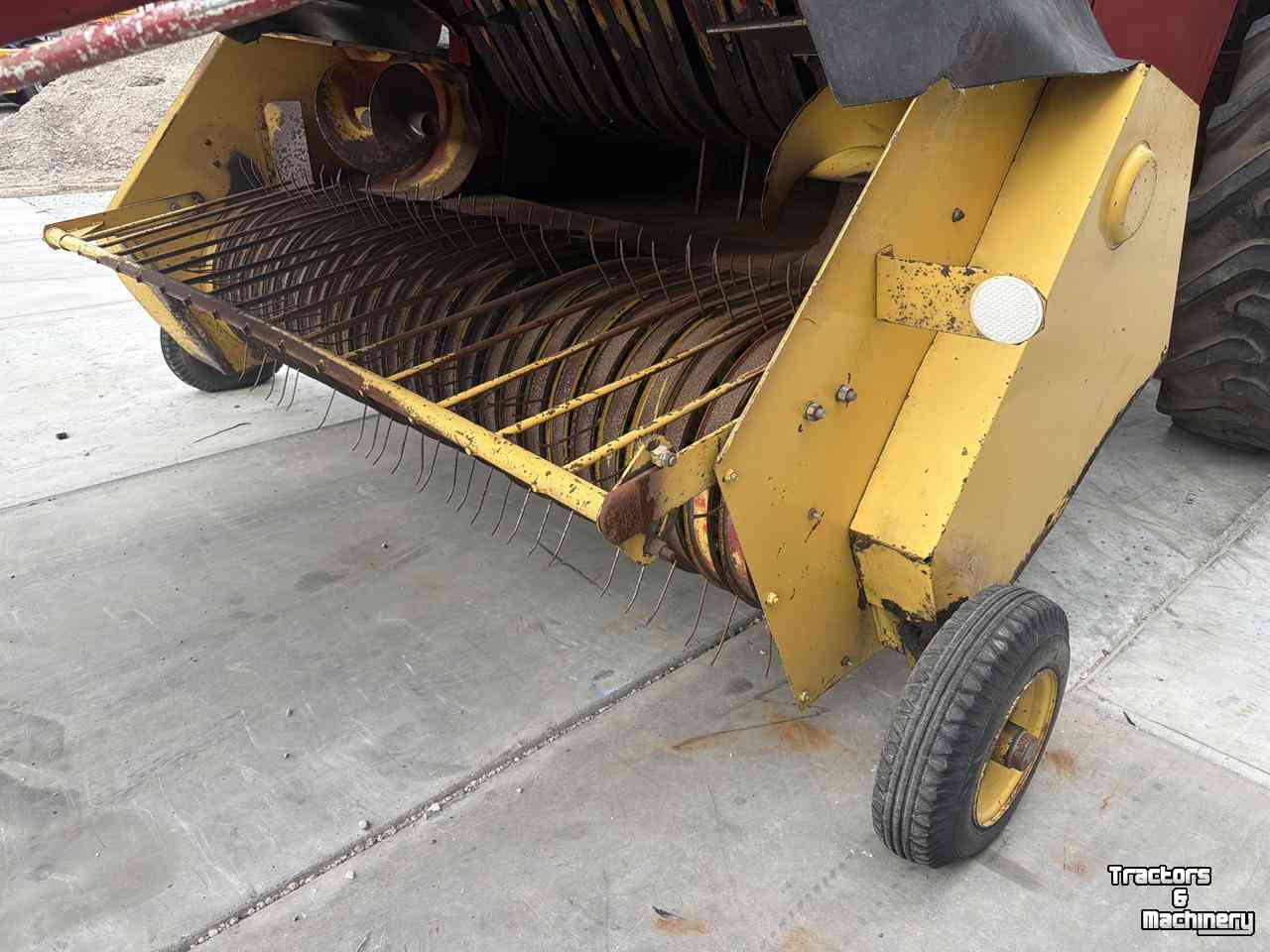 Balers  New Holland pakkenpers D2000