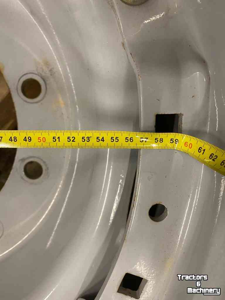 Wheels, Tyres, Rims & Dual spacers Agco 18x28