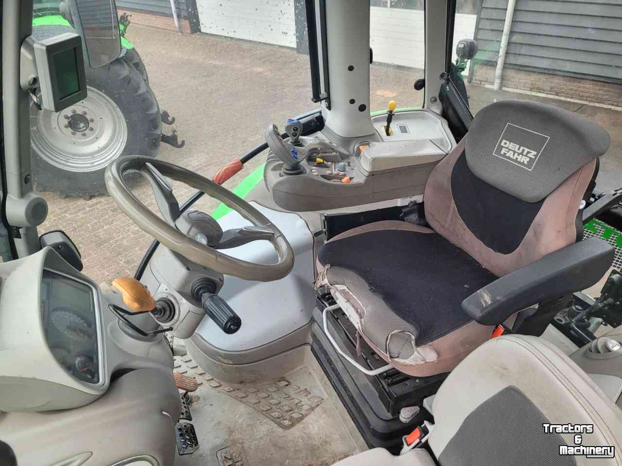 Tractor Deutz-Fahr 6130.4 TTV