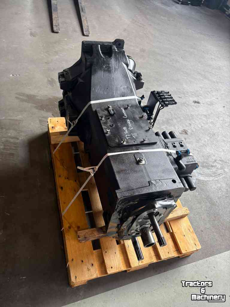 Diverse new spare-parts New Holland T7 SWB