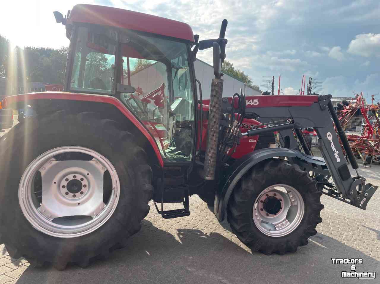 Tractor Case-IH CX90