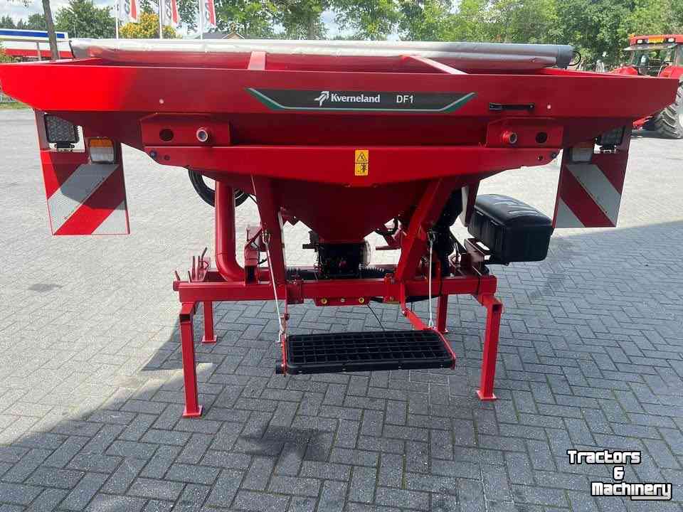 Front hopper seed drill Kverneland DF 1 Fronttank