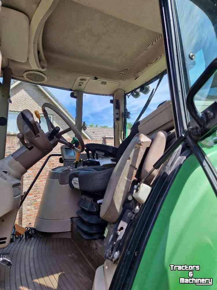 Tractor John Deere 7530