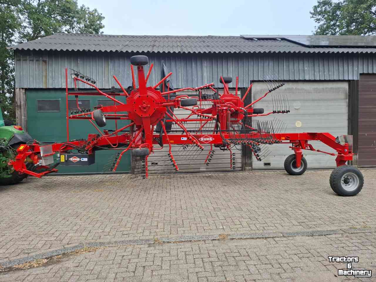 Rake Kuhn GA 8020 dubbele hark zijafleg, duiner dijker rugger wierser harken opdijker opduiner rotorhark