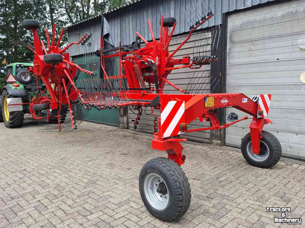 Rake Kuhn GA 8020 dubbele hark zijafleg, duiner dijker rugger wierser harken opdijker opduiner rotorhark
