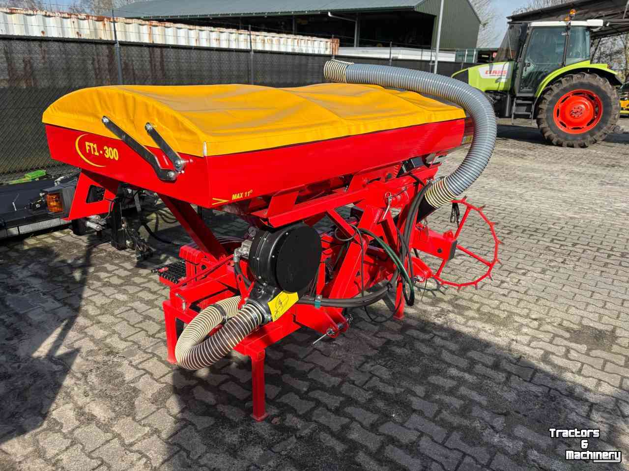 Front hopper seed drill Pneusej  FT1 fronttank