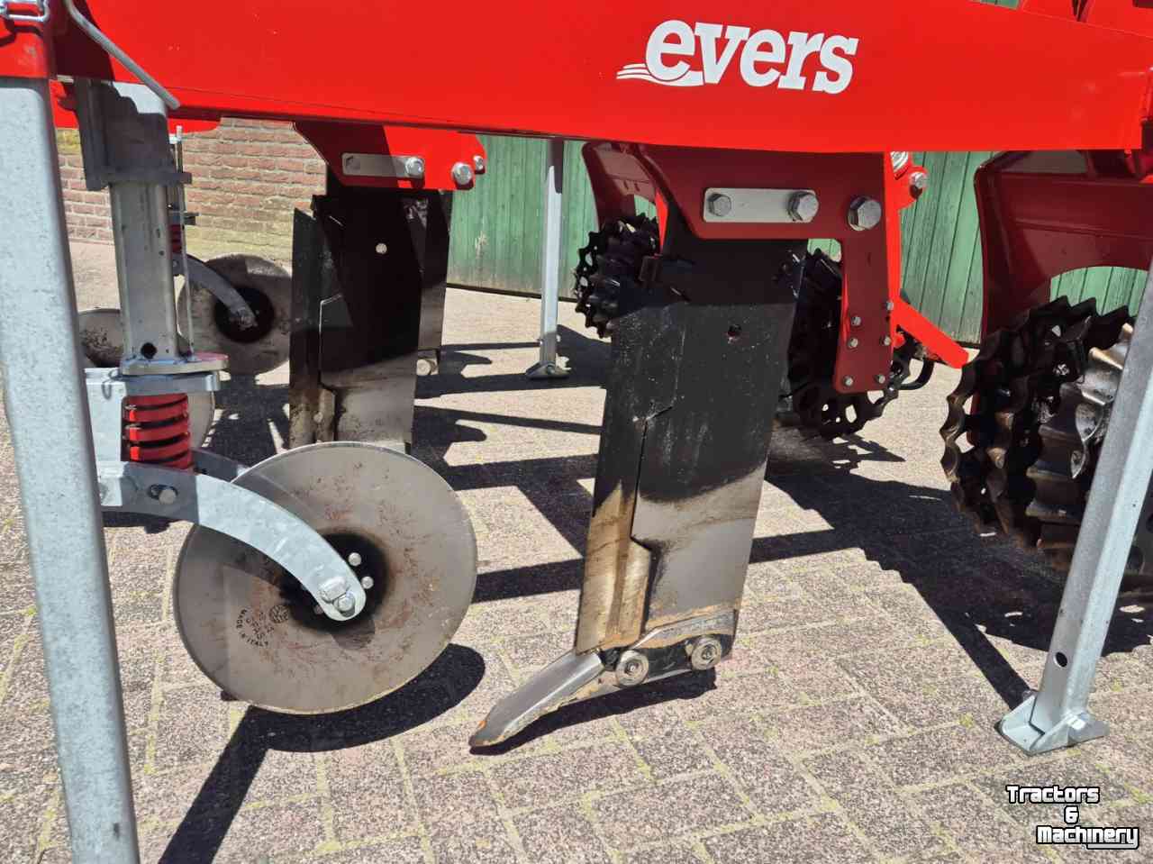 Meadow aerator Evers WBG-3 graslandwoeler beluchter demo