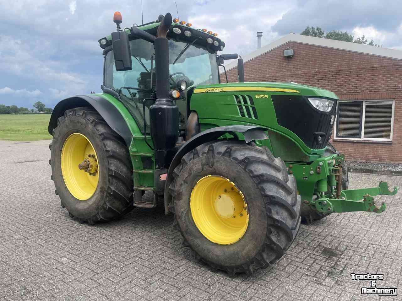 Tractor John Deere 6215R AP TLS