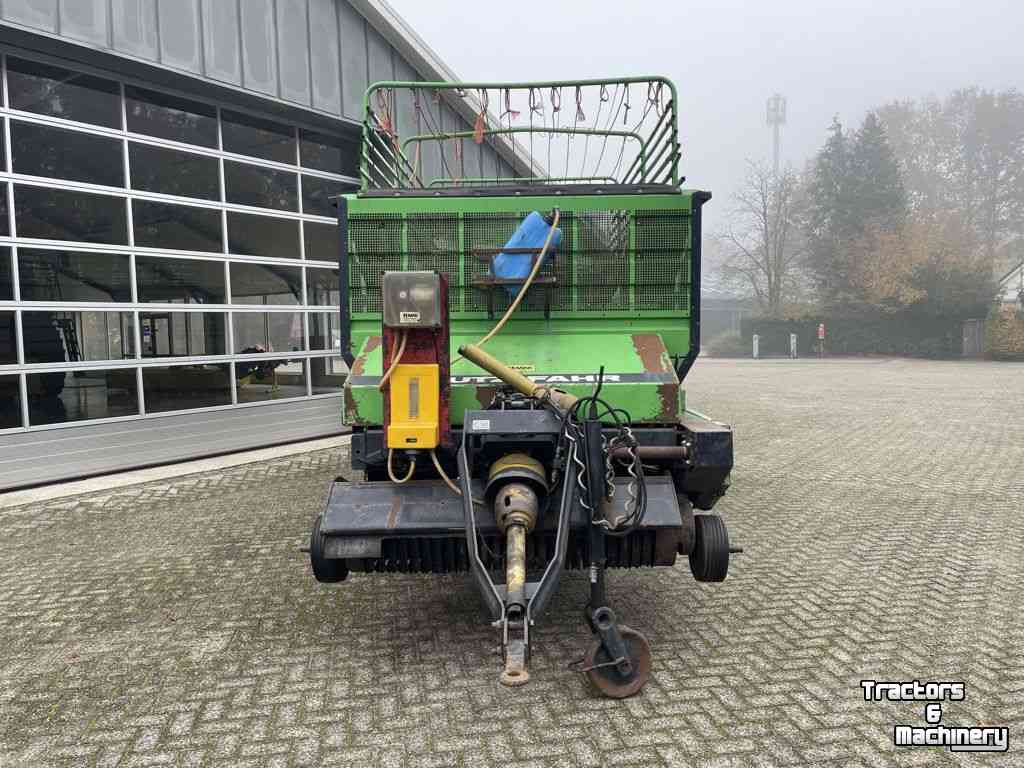 Self-loading wagon Deutz-Fahr K570 Opraapwagen