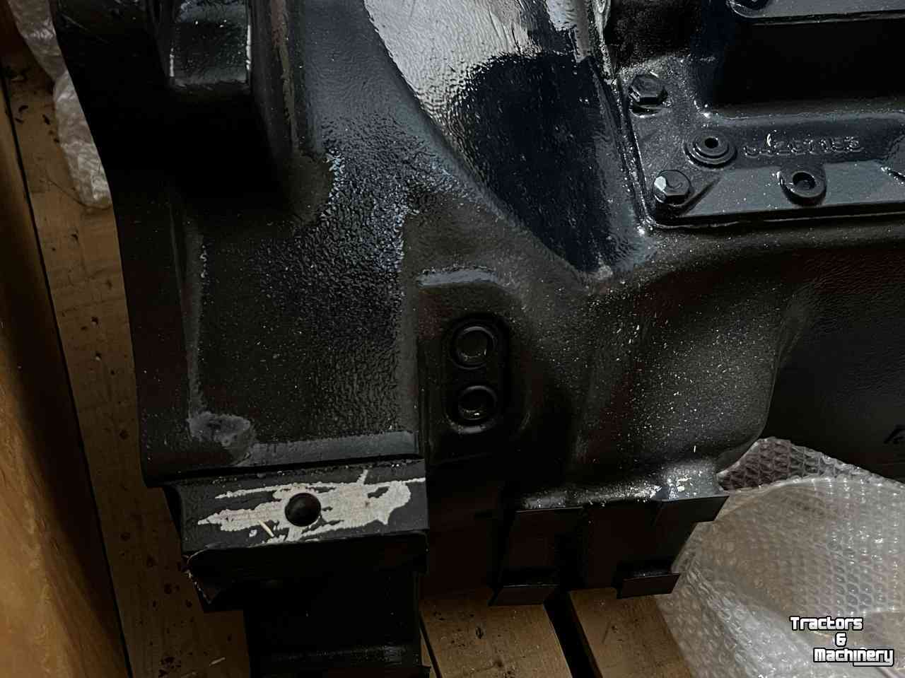Tractor New Holland Transmission 24x24 voor T6.xxx  Parts nr:84567174 ook voor Case-IH Maxxum  MXU