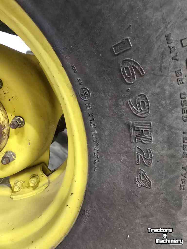 Tractor John Deere 6400