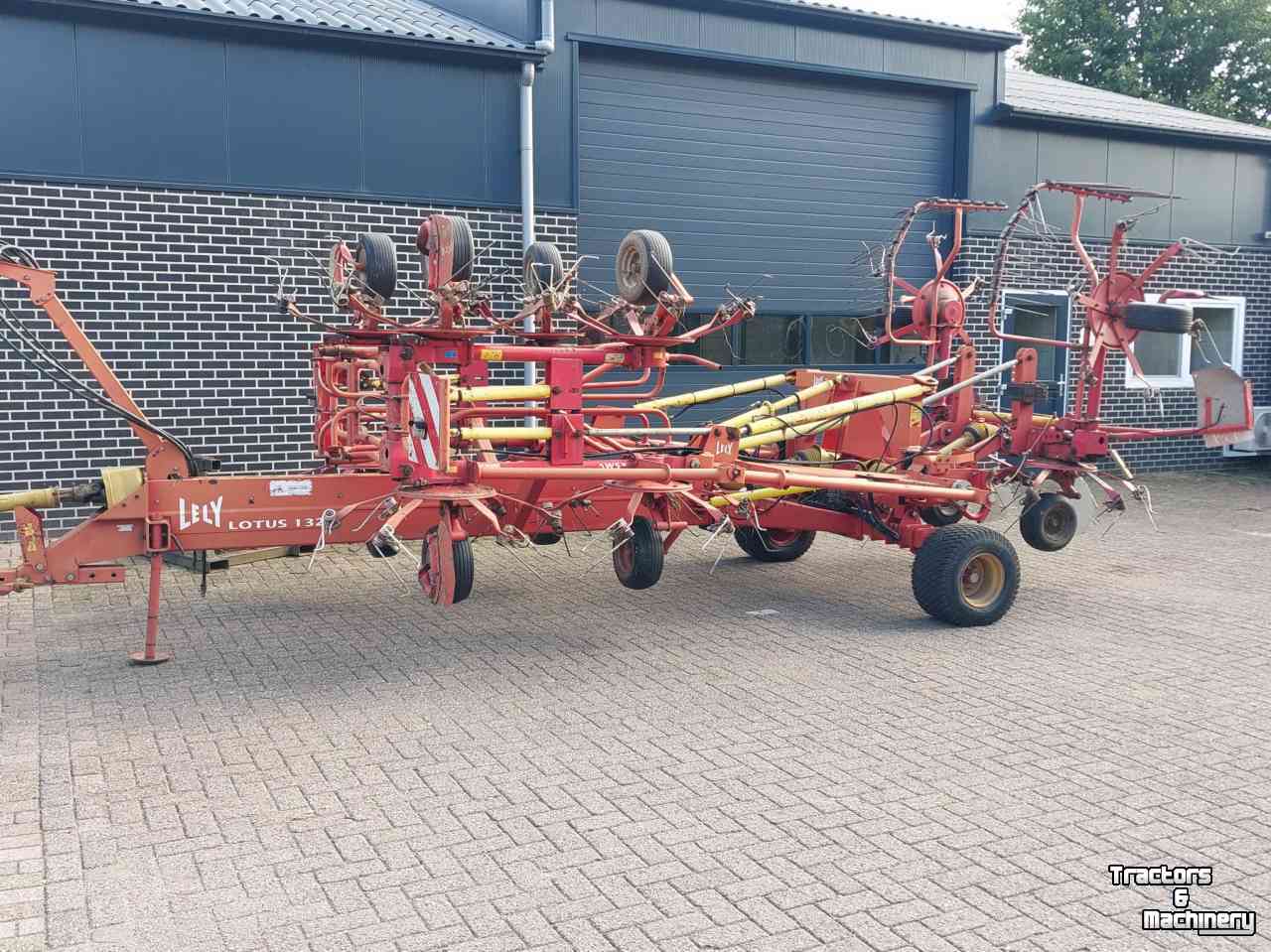 Tedder Lely Lotus 1325 schudder