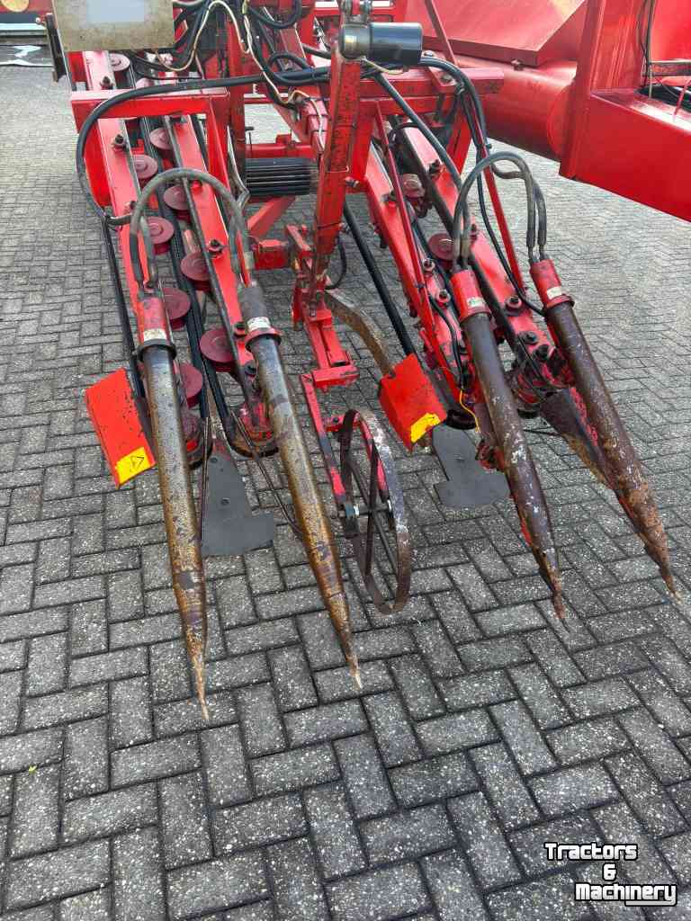 Carrot harvester Dewulf GK IIS
