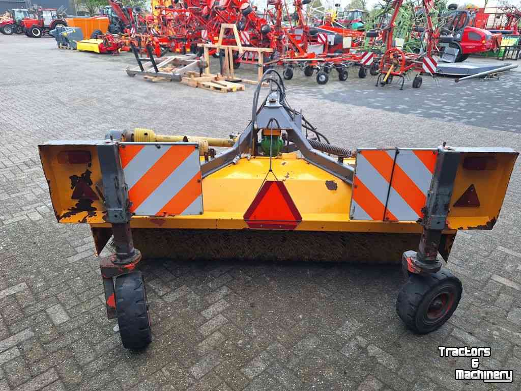 Sweeper Holaras Turbo A-250 Veegmachine
