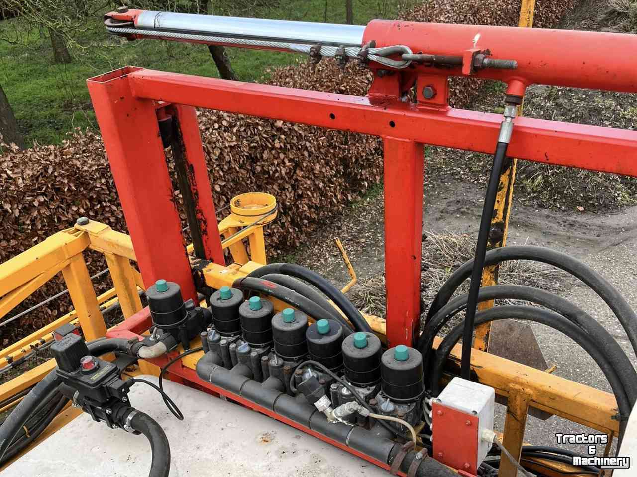 Fieldsprayer pull-type Cebeco Veldspuit