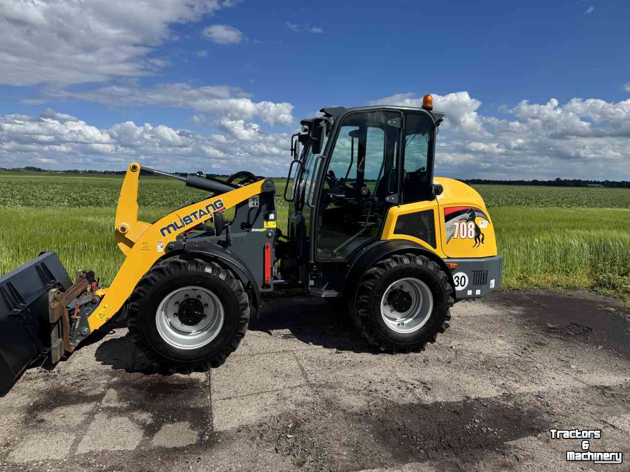 Wheelloader Mustang 708