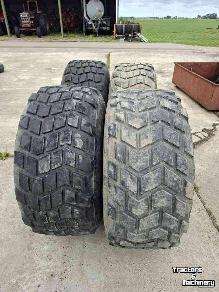 Wheels, Tyres, Rims & Dual spacers Michelin 525 65 R20.5 XS 20.5 R 20.5