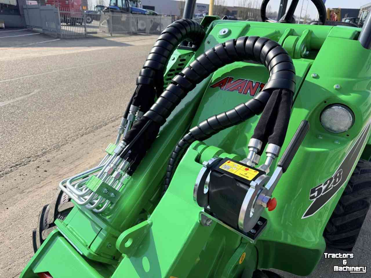 Wheelloader Avant 528 TDL Mini-Shovel