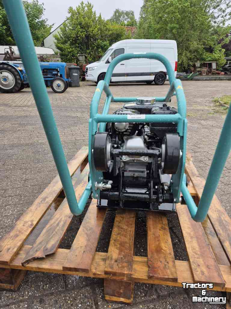 Vibrating plates Ammann apf 15/40 demo