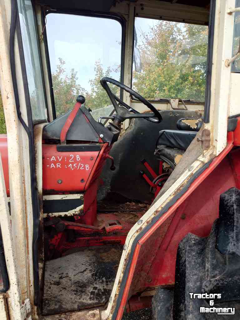 Tractor International 844 SB