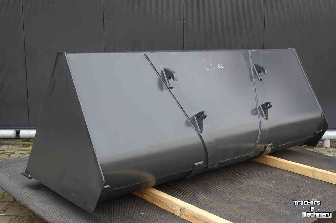 Excavator buckets Hofstede Volumebak DUNKA. volume graaf schep opschep laad bak