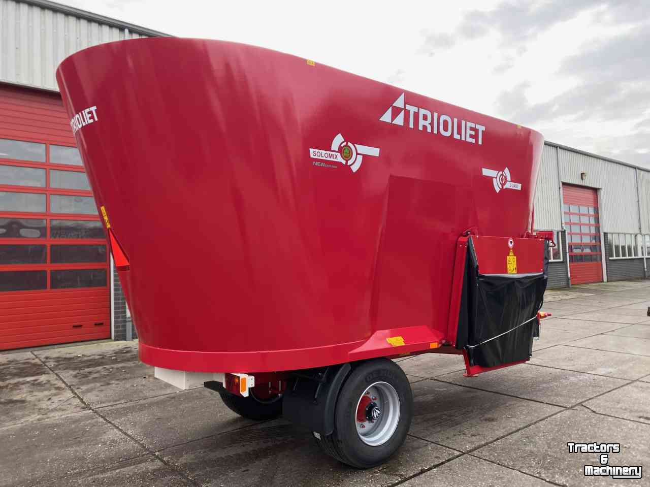 Vertical feed mixer Trioliet Solomix 2-2400 Shifttronic voermengwagen