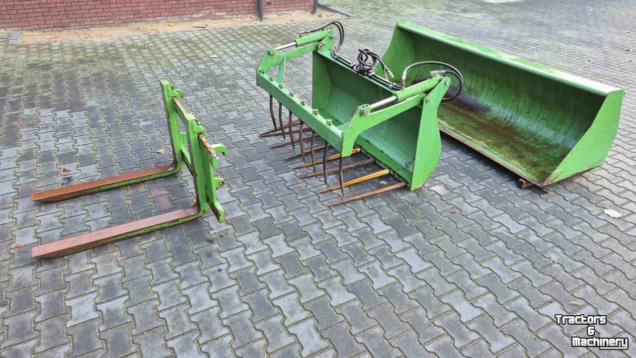 Front-end loader bucket / Front loader bucket John Deere Set van voorlader bak, mestgrijper en palletlepelbord, euro
