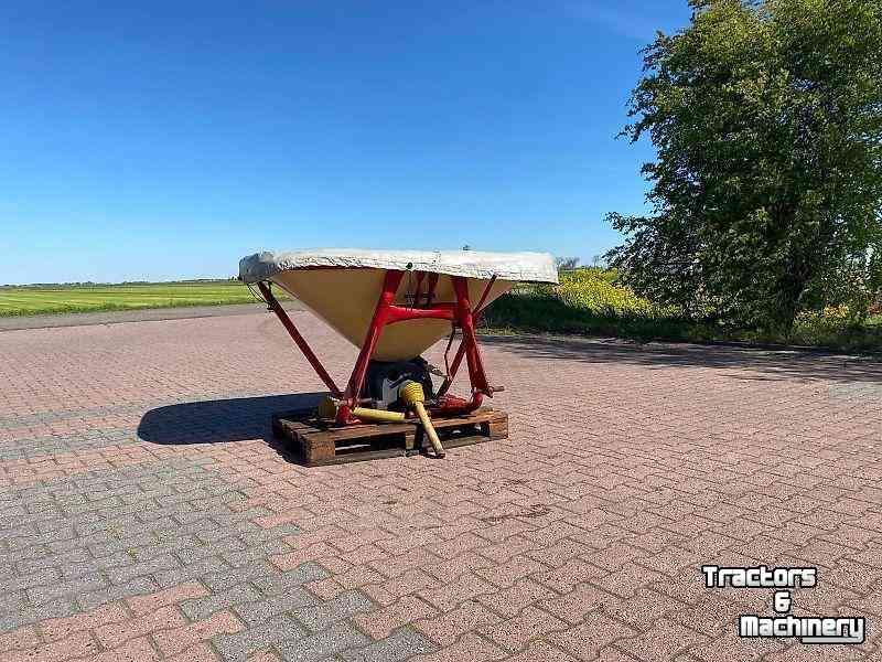 Fertilizer spreader Vicon Kunstmeststrooier / zoutstrooier