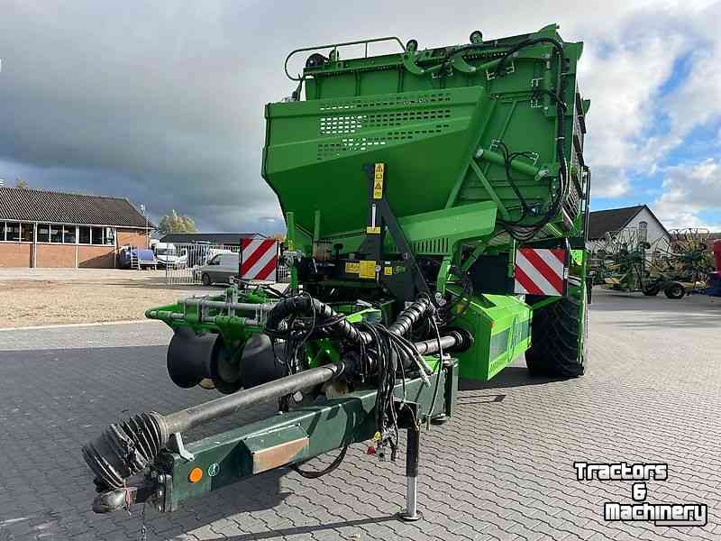 Potato harvester AVR Spirit 9200 Aardappelrooier