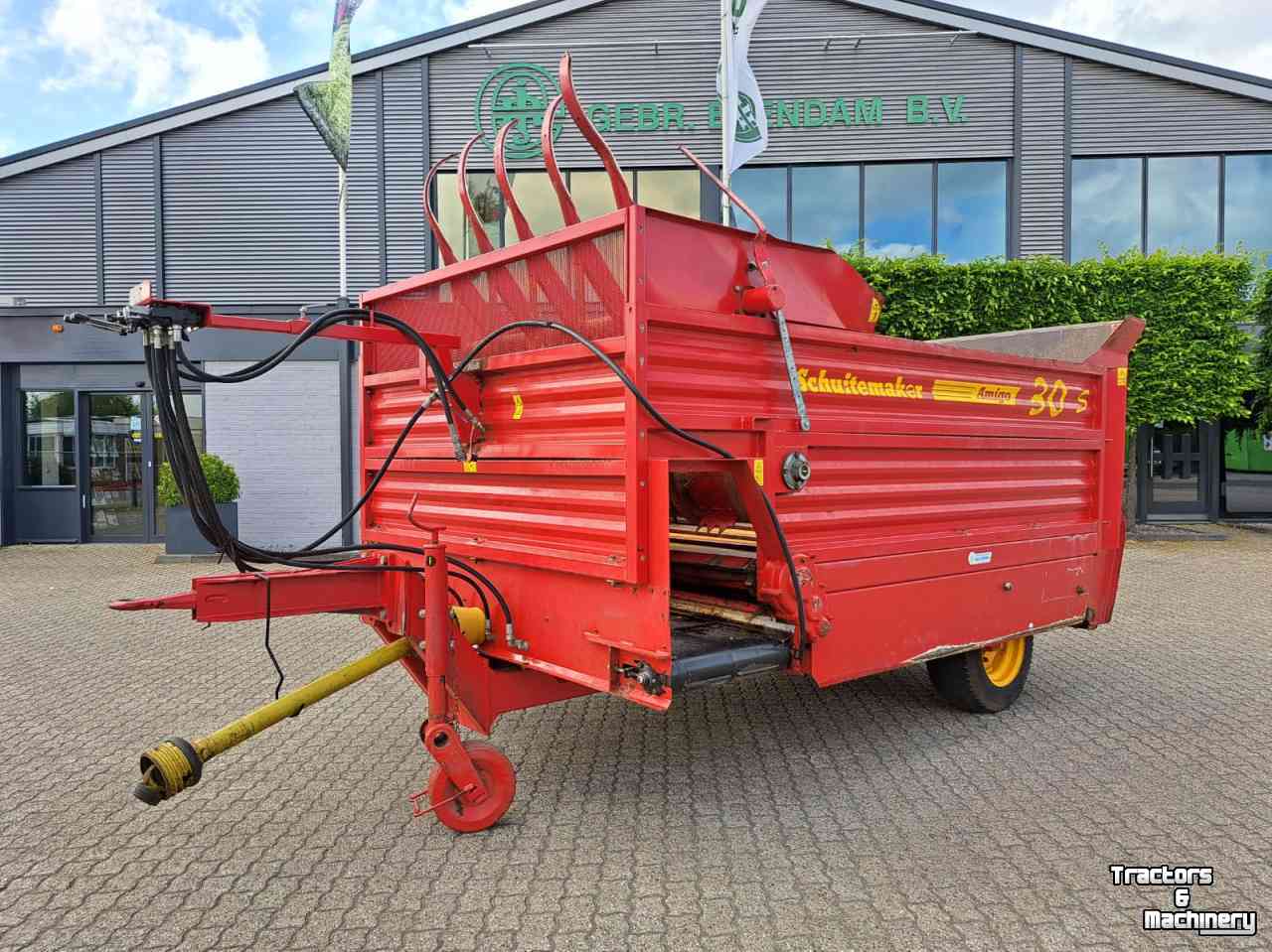 Silage-block distribution wagon Schuitemaker Amigo 30S
