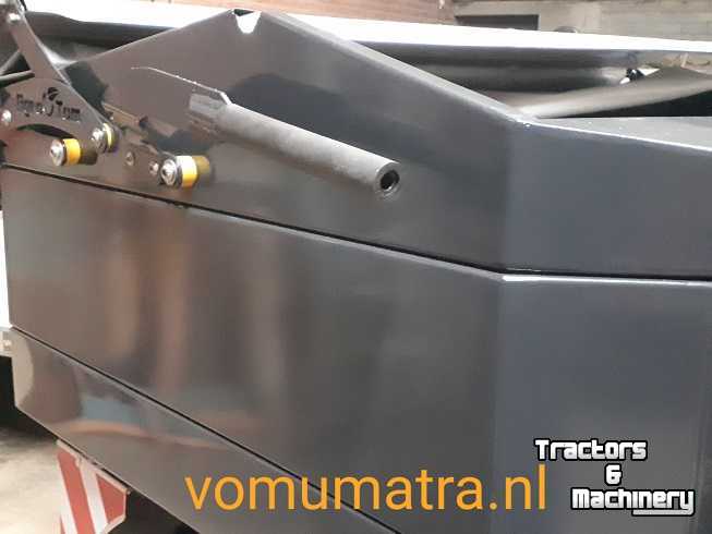 Fertilizer spreader Agro-Tom Kunstmeststrooier XL Prem. uit voorraad div. Uitv. met gratis Dyna test.