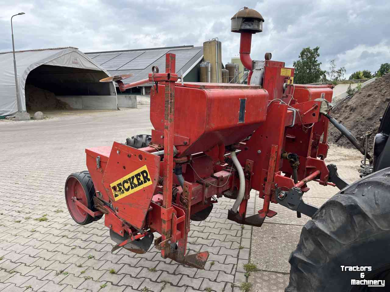 Seed drill Becker 4 rijer maiszaaimachine