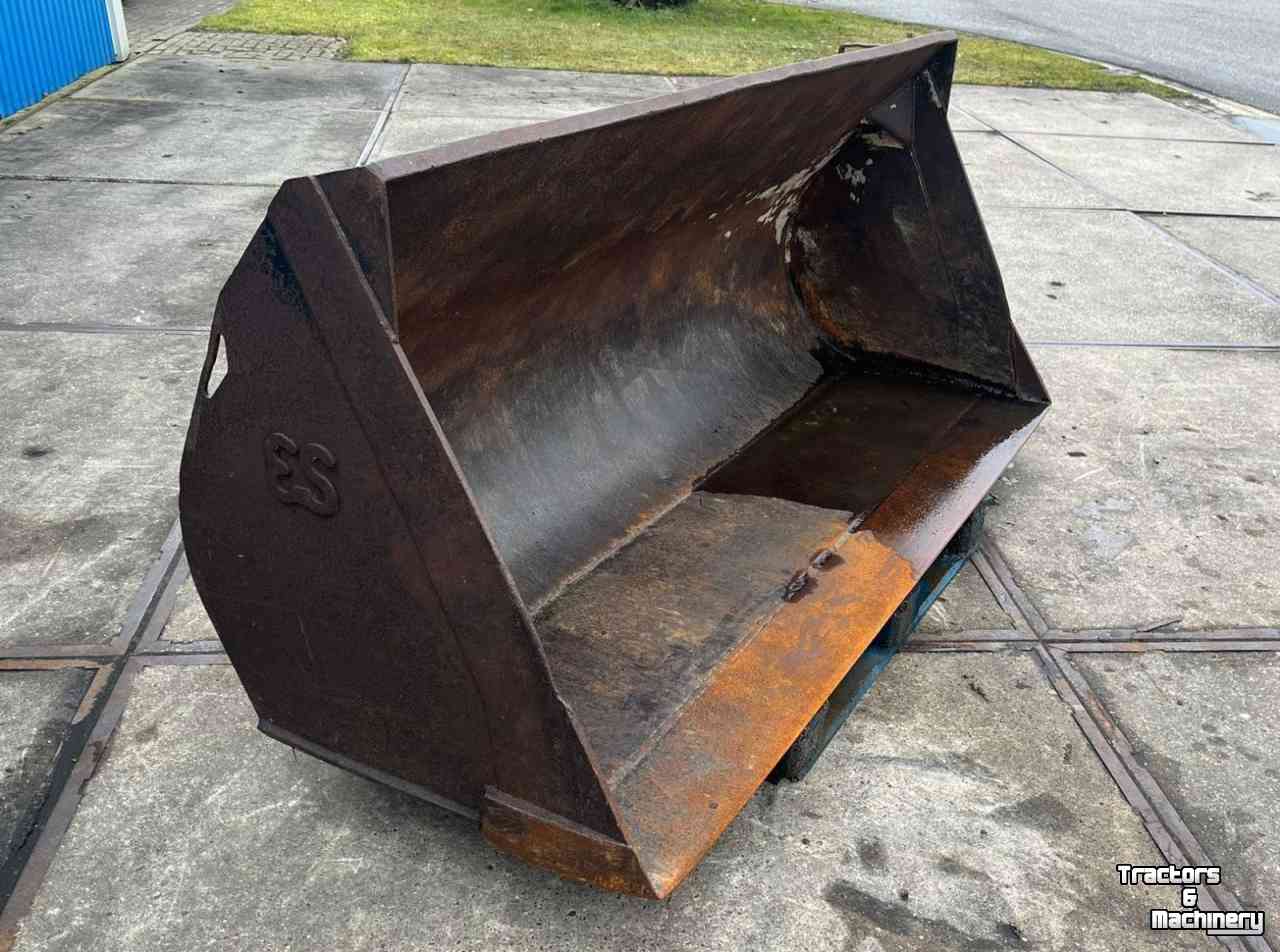 Loading buckets Hekamp Schepbak 240 systeem 2000