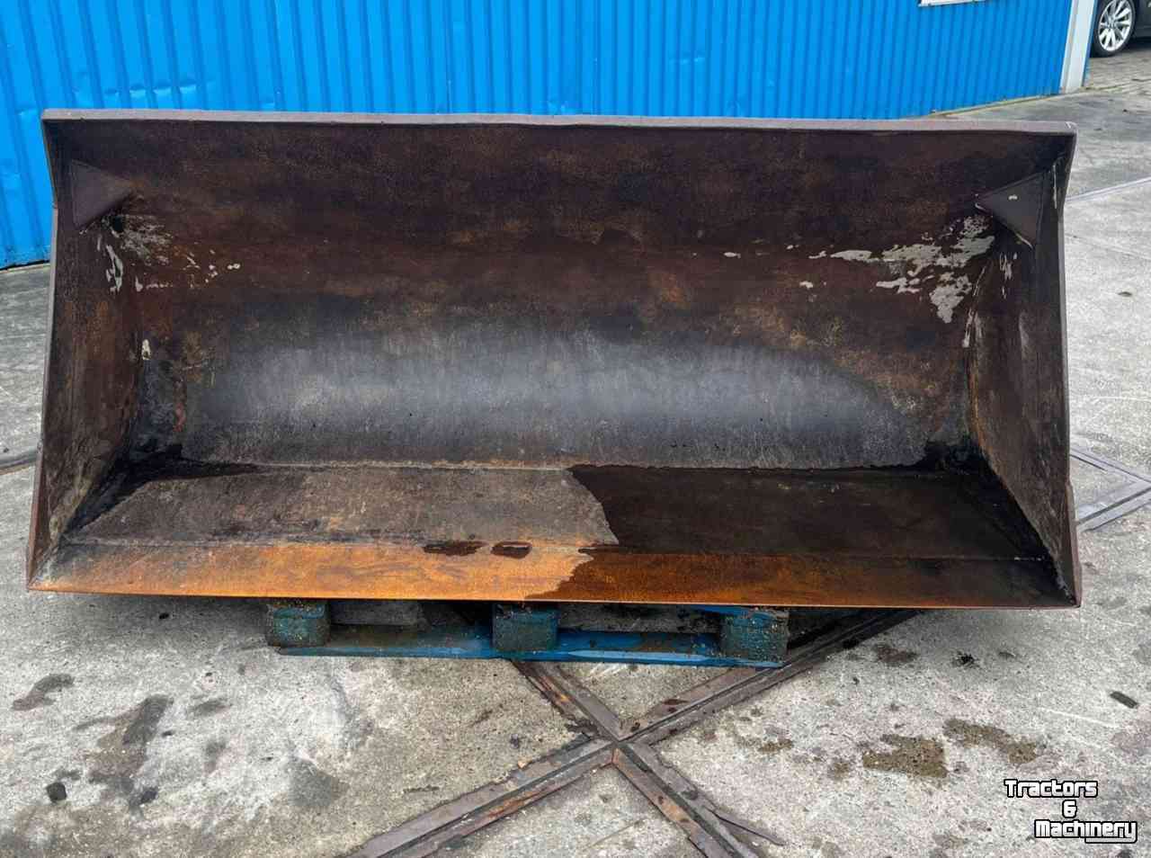 Loading buckets Hekamp Schepbak 240 systeem 2000