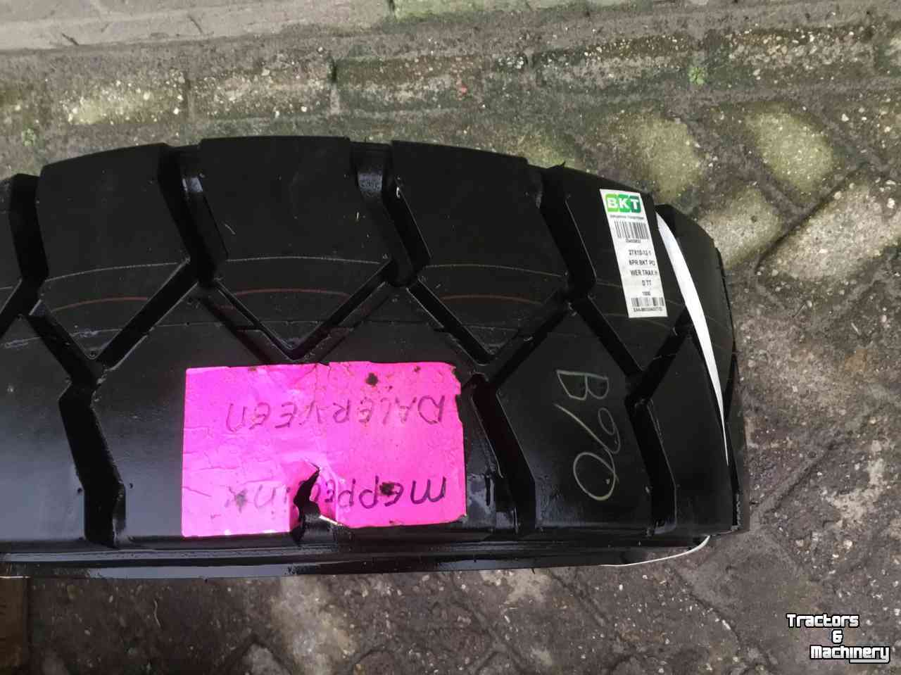 Wheels, Tyres, Rims & Dual spacers BKT 27x10 -12