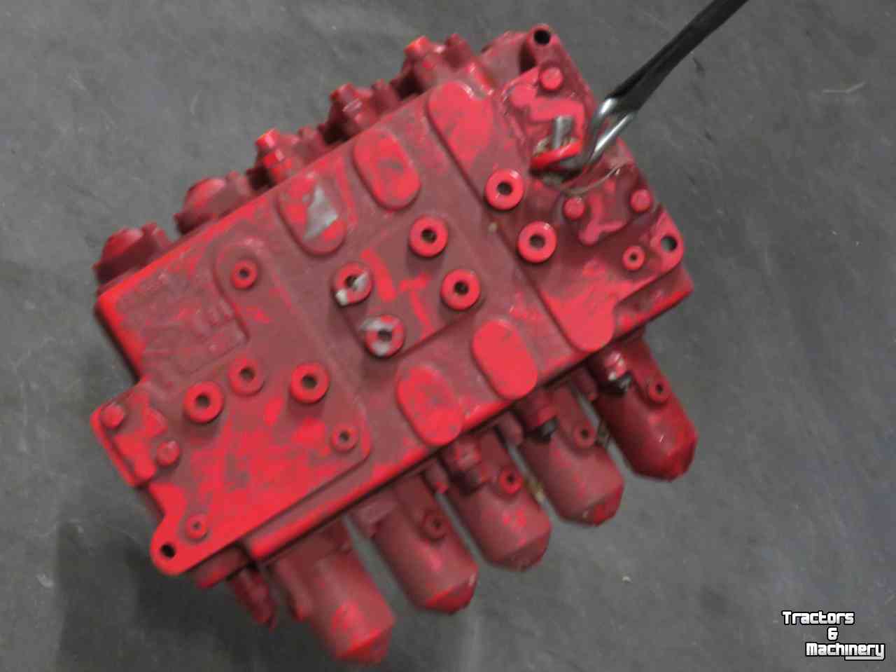 Excavator mobile O&K Hydr. ventielenblok voor O&K L10.5, O&K MH5.5, MH6, MH6.5  Parts nr:2241543