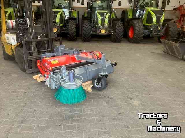 Sweepers and vacuum sweepers Hemach Hemach veegmachine
