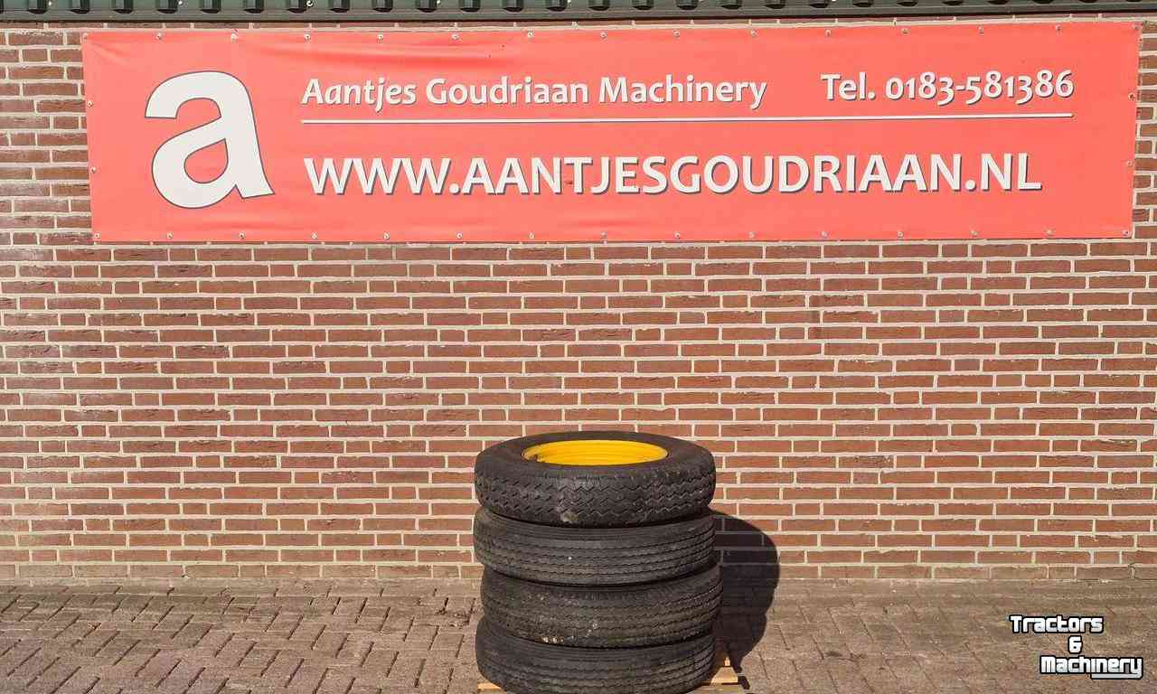 Wheels, Tyres, Rims & Dual spacers  4 banden met velg 6.50 R15 wielen