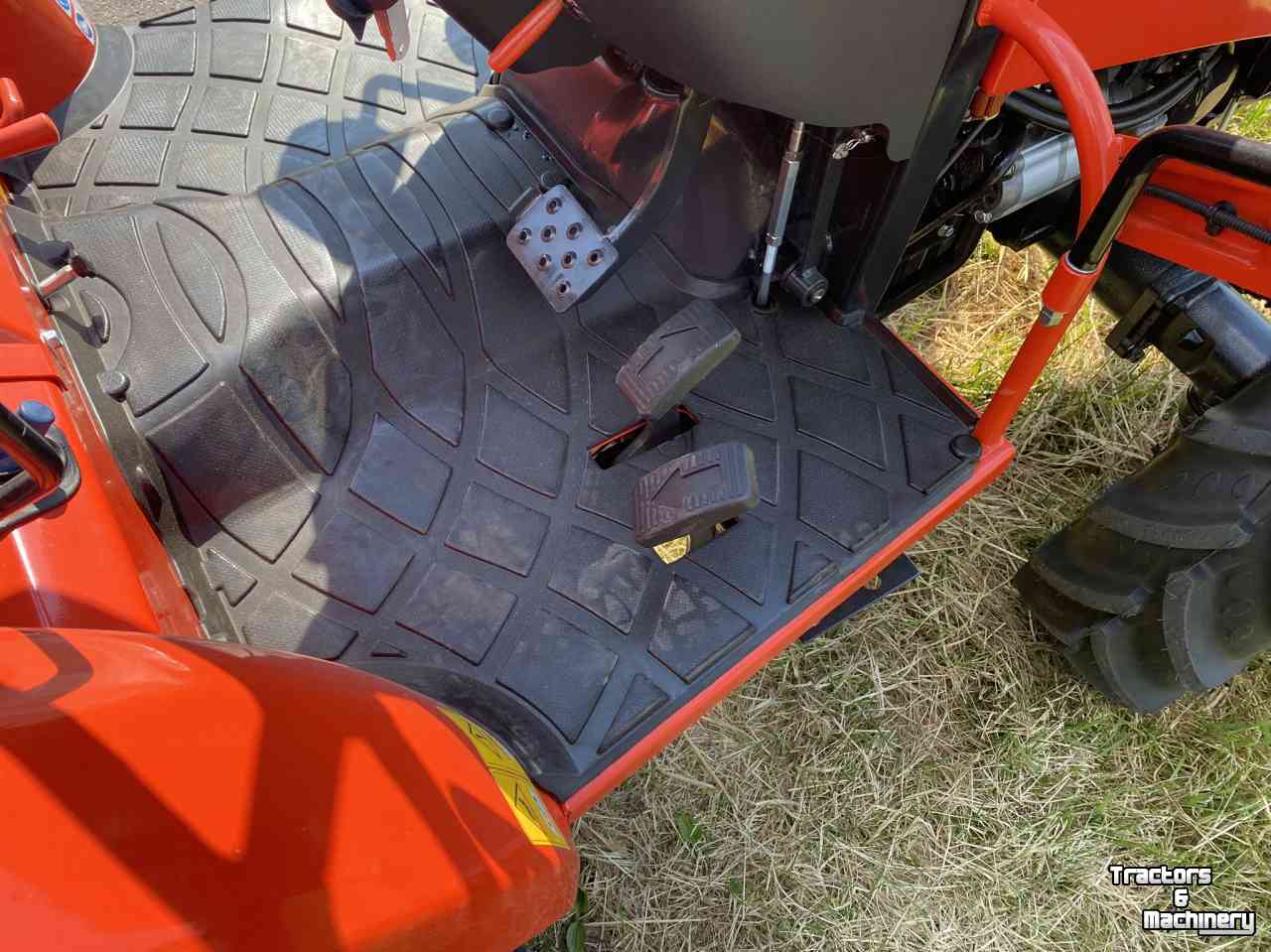 Horticultural Tractors Kioti CK3530 HST