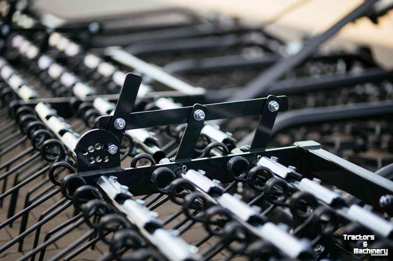Pasture harrow  Nieuwe weideslepen Intertech