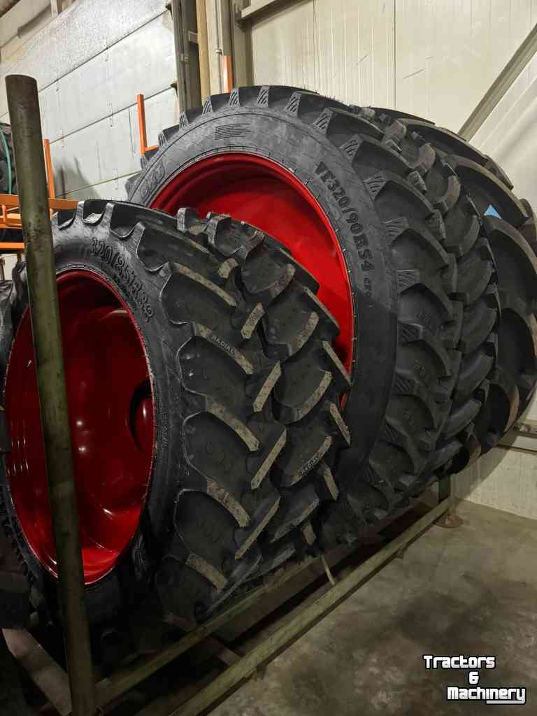 Wheels, Tyres, Rims & Dual spacers  320/90R54 & 320/85R38