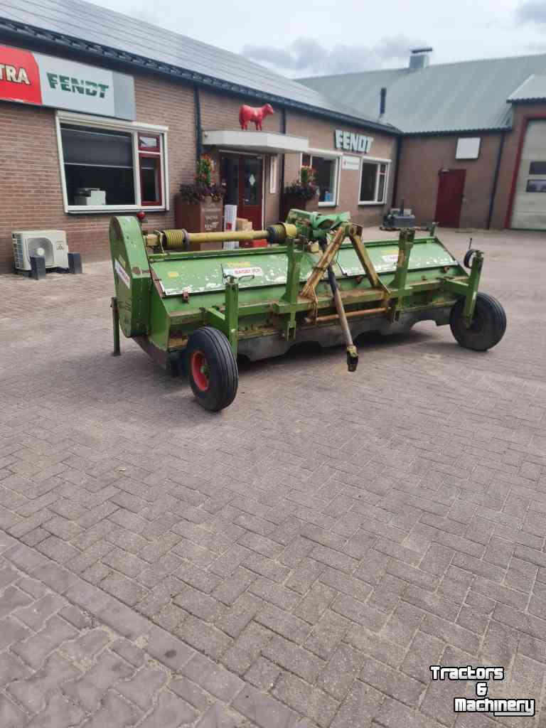 Haulm Topper Baselier LKB 320 Loofklapper