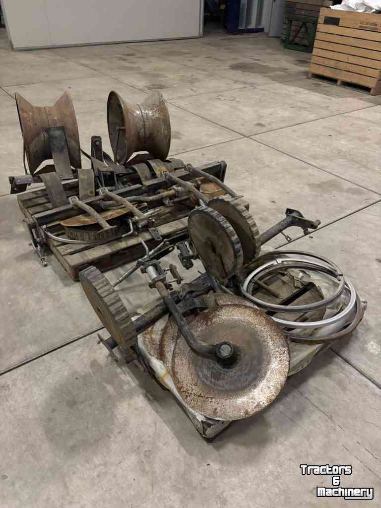 Potato harvester Amac AX2 aardappelopname